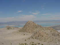 cratermono.JPG (62947 bytes)